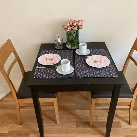 Apartmán Cafe & Knoesel *