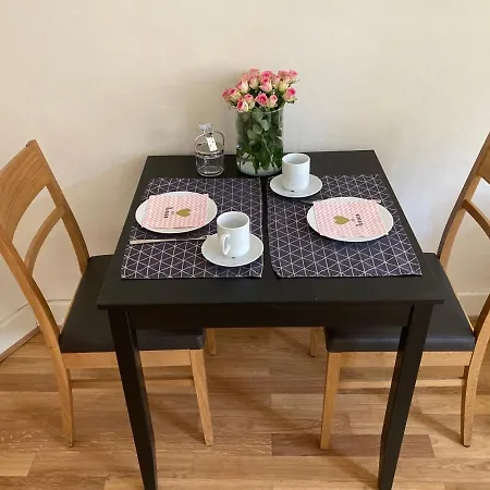 Apartamento Cafe & Knoesel *