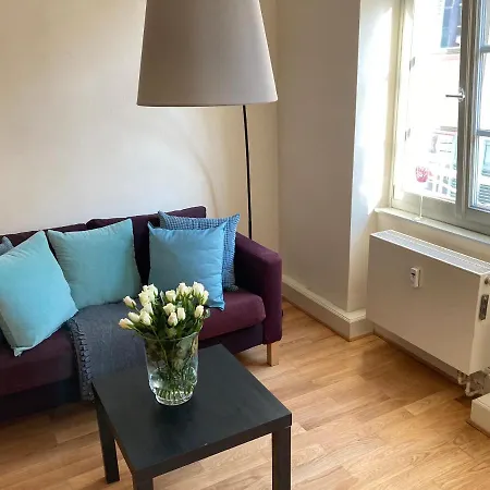 Cafe & Knoesel Апартаменты