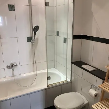 Апартаменты Cafe & Knoesel