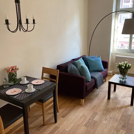 Апартаменты Cafe & Knoesel Хайдельберг