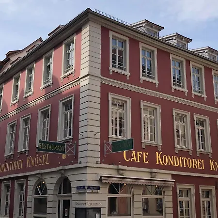 Cafe & Knoesel Апартаменты