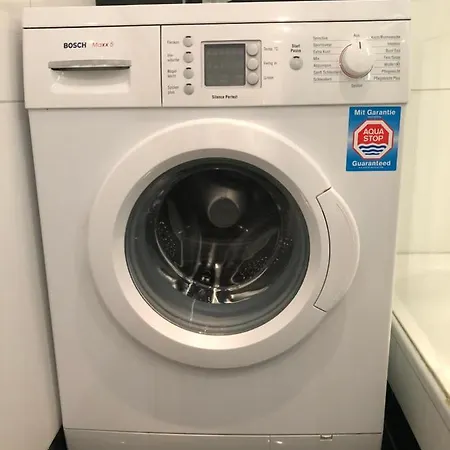 Апартаменты Cafe & Knoesel *