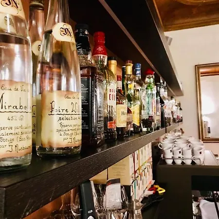 Cafe & Knoesel Апартаменты