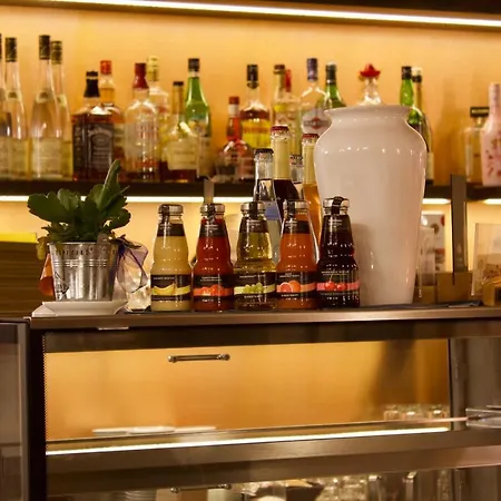 Cafe & Knoesel Апартаменты