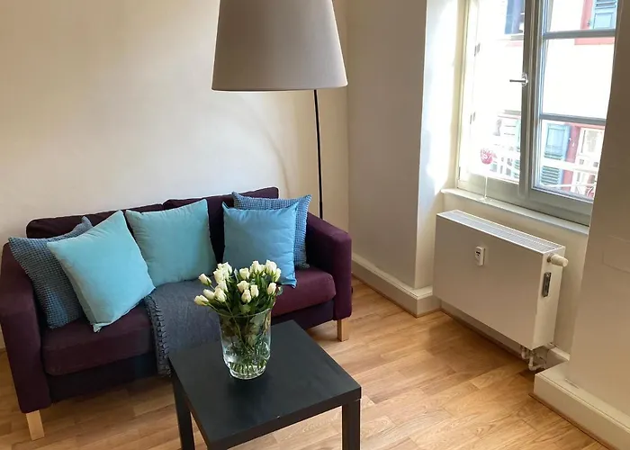 Cafe & Knoesel Apartment