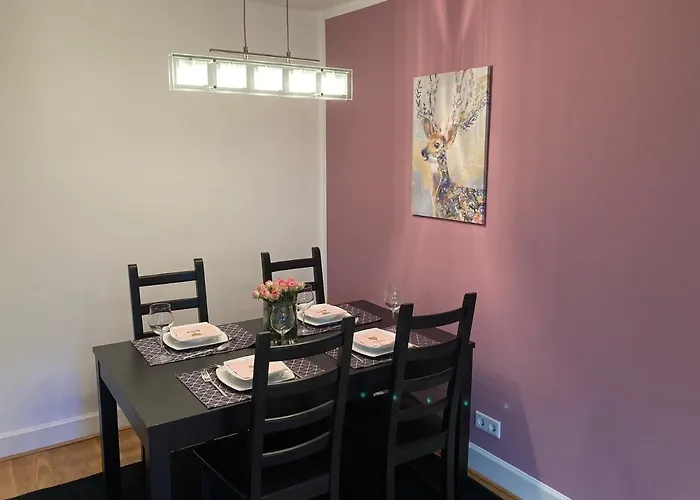 Cafe & Knoesel Apartment *