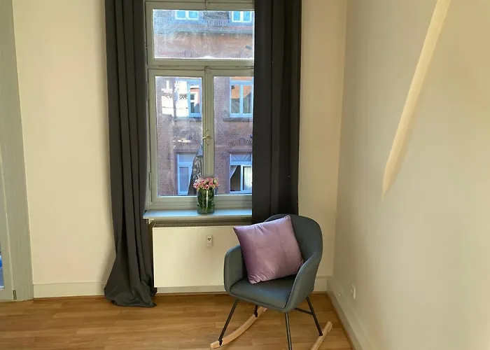 Apartment Cafe & Knoesel