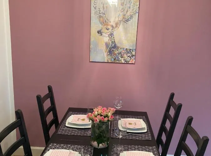 Apartment Cafe & Knoesel *