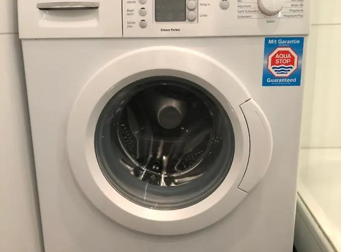 Apartment Cafe & Knoesel *