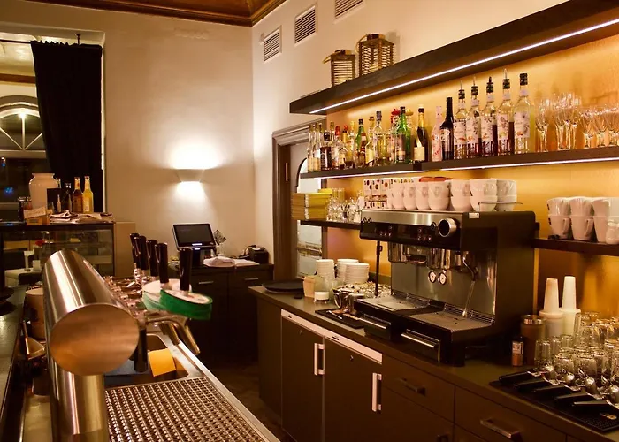 Cafe & Knoesel Apartment